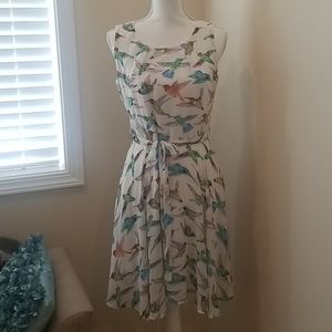Flowy hummingbird print dress size L